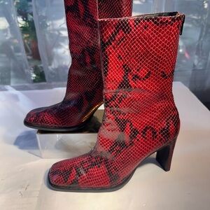 Evan-Picone Red Snakeskin Leather Boots – Size 6M – Made in Brazil